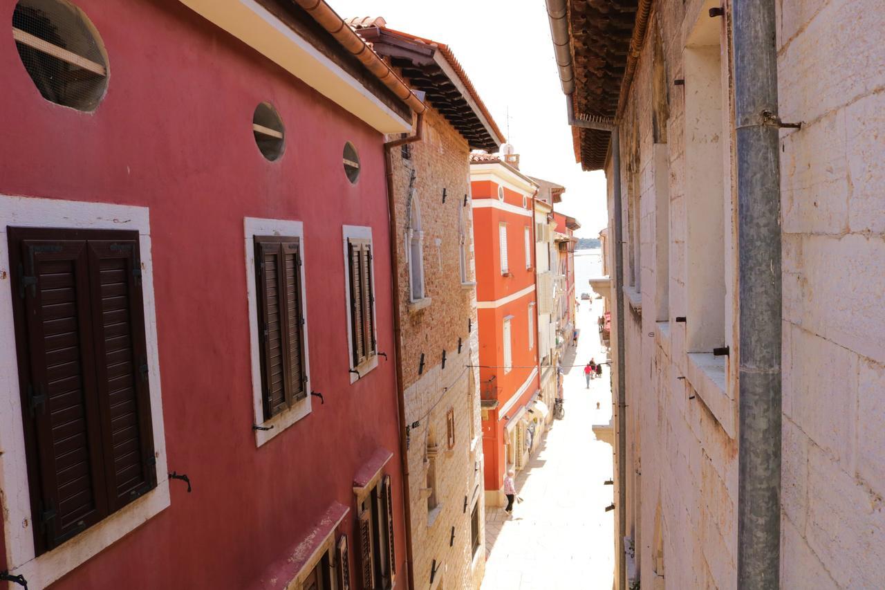 Hostel Alma 2 Porec Exterior photo
