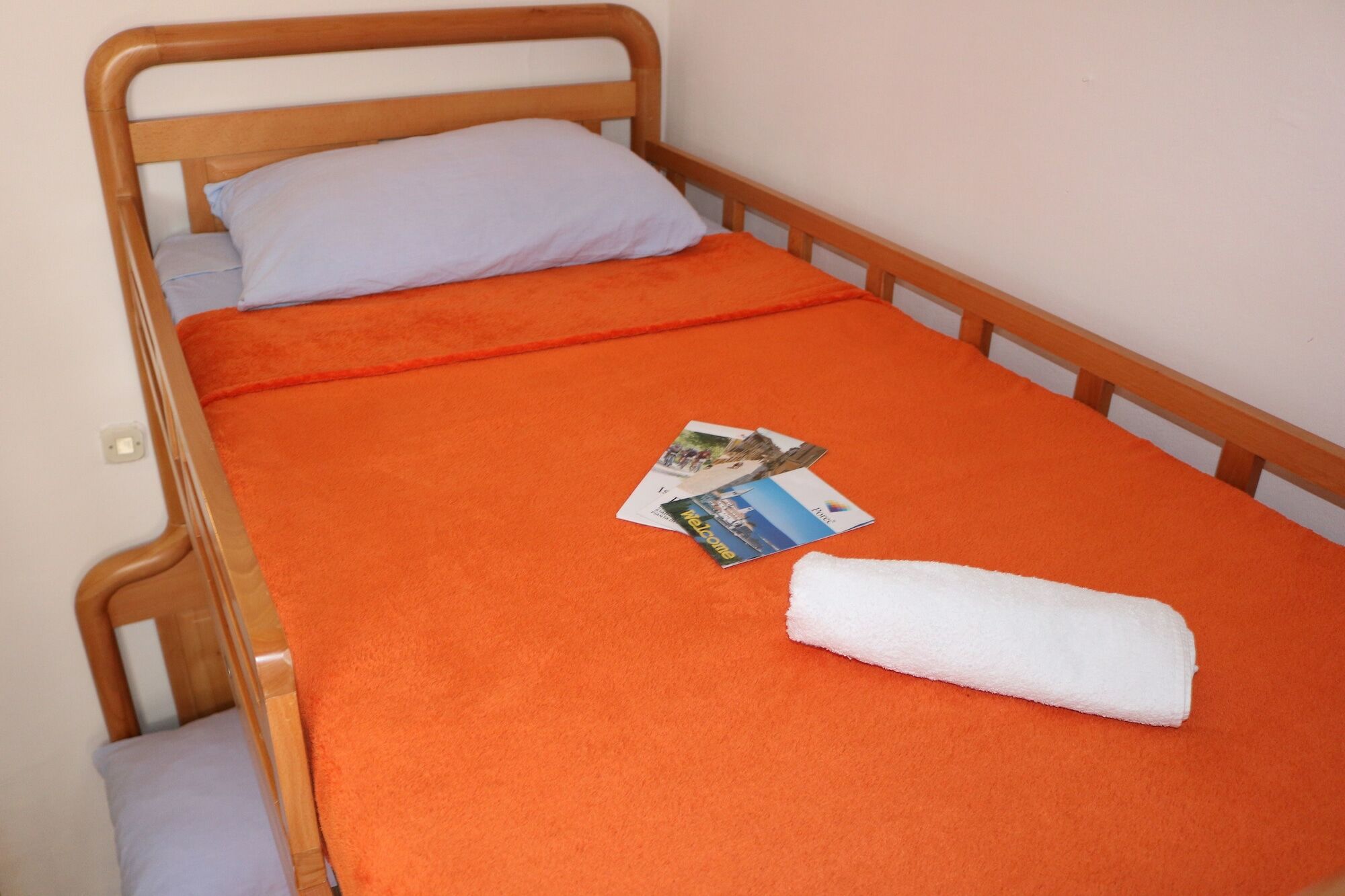 Hostel Alma 2 Porec Exterior photo